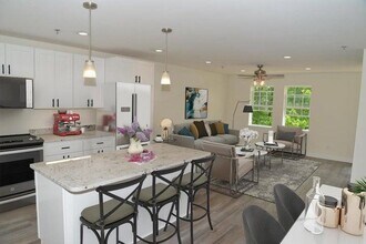 206 Grand Ave in Mukwonago, WI - Building Photo - Building Photo