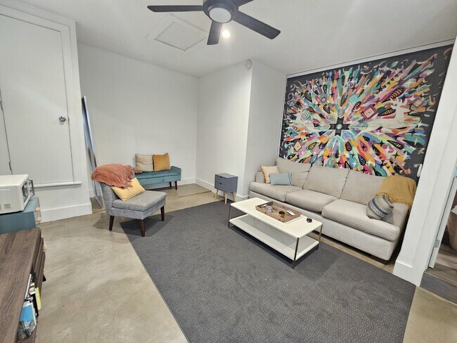 2307 2nd-Unit -B-1 in Austin, TX - Foto de edificio - Building Photo