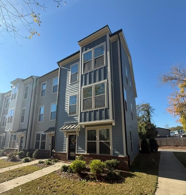 property at 338 Simeon Dr