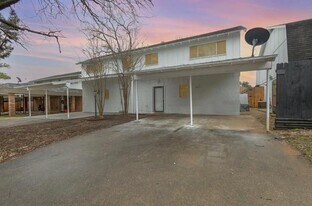 2135 Fleur De Lis Ct in Arlington, TX - Building Photo