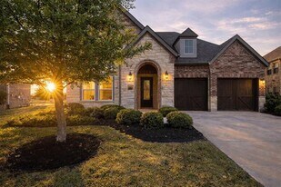 8121 Mary Curran Ct in Dallas, TX - Building Photo