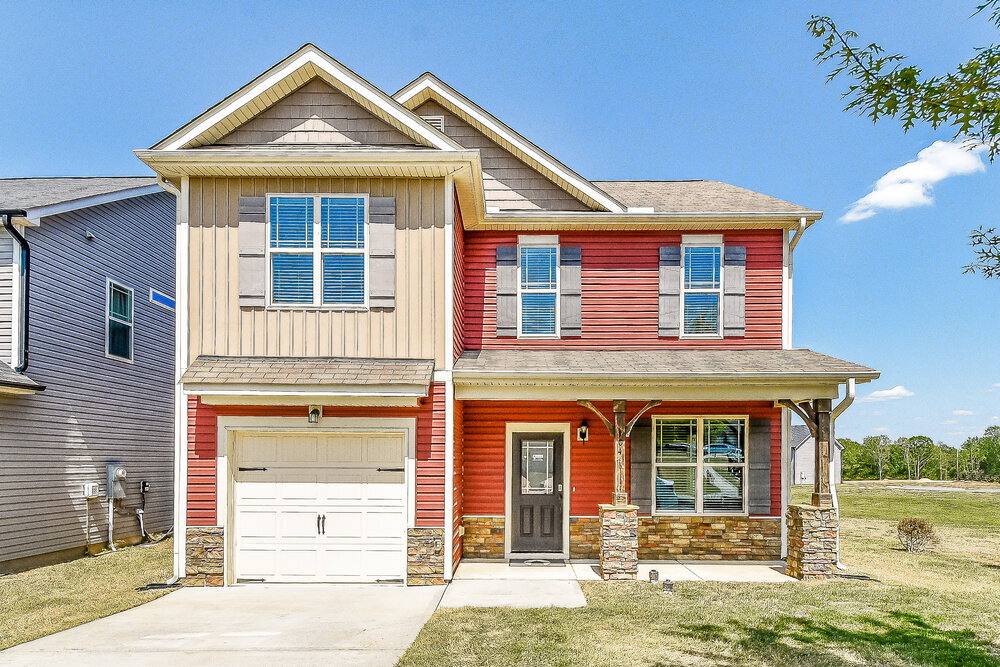104 Parkview Dr in Clayton, NC - Building Photo
