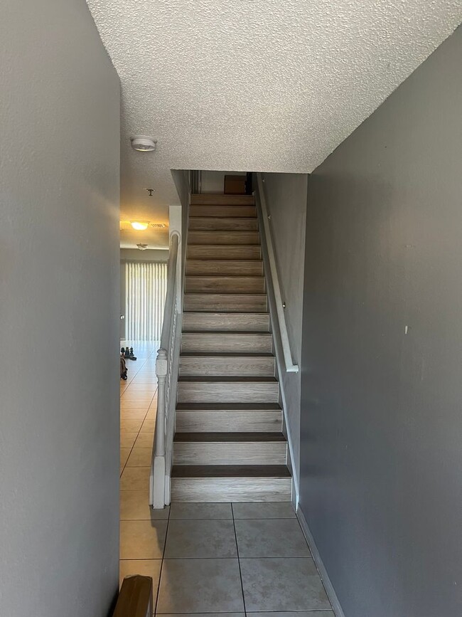 1661 Windsor Oak Ct in Kissimmee, FL - Building Photo - Building Photo
