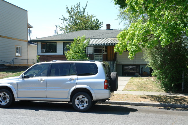 1411 N Lincoln St in Spokane, WA - Building Photo - Building Photo