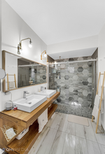 1451 S Halsted St, Unit 2B in Chicago, IL - Building Photo - Building Photo