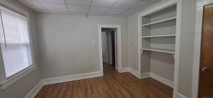 382 Bond St in Bridgeport, CT - Building Photo - Building Photo