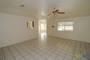 1407 Saddle Dr in Killeen, TX - Building Photo
