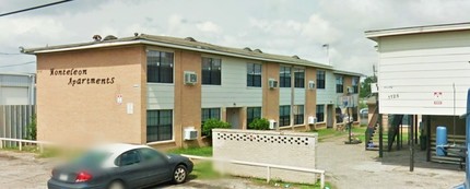 Monteleon Apartments in Pasadena, TX - Building Photo - Building Photo