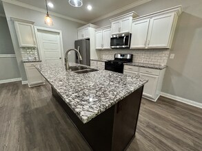 1214 Poplar Trace Way in Corydon, IN - Building Photo - Building Photo