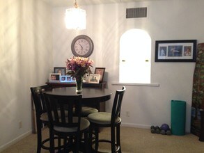 4500 N Flagler Dr, Unit B-8 in West Palm Beach, FL - Foto de edificio - Building Photo