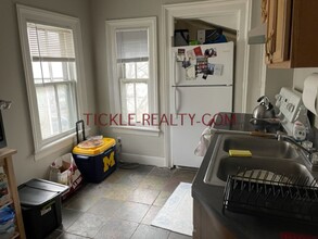 77 Alexander St-Unit -UP in Rochester, NY - Foto de edificio - Building Photo