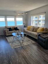 1230 Gulf Blvd in Clearwater Beach, FL - Building Photo - Building Photo