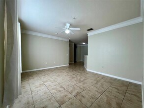 8818 Villa View Cir in Orlando, FL - Building Photo - Building Photo