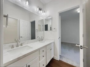 1672 Lombard Ln in Lincoln, CA - Foto de edificio - Building Photo