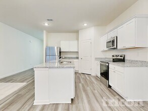 179 Long Dr in Bethlehem, GA - Foto de edificio - Building Photo