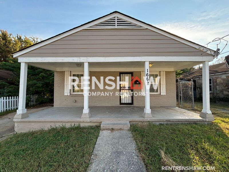 1662 Monsarrat St in Memphis, TN - Building Photo