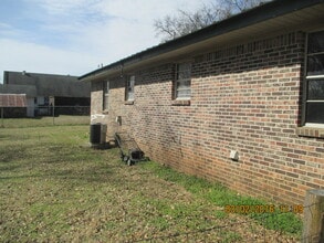 213 Cazort St in Lamar, AR - Building Photo - Building Photo