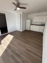 1907 N 49th St, Unit B in Tampa, FL - Building Photo - Building Photo