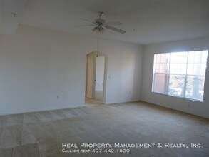 5560 Metrowest Blvd-Unit -#108 in Orlando, FL - Building Photo - Building Photo