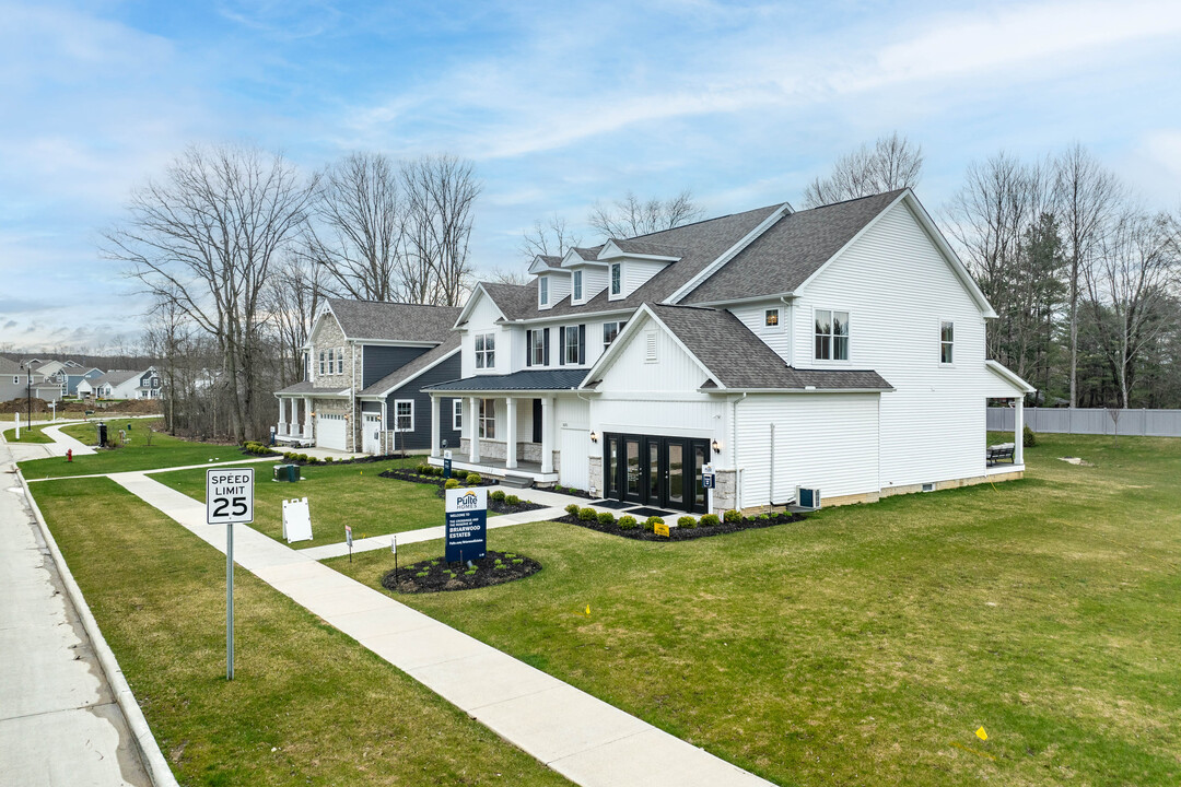 Briarwood Estates in Richfield, OH - Building Photo