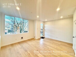 427 19th Ave E in Seattle, WA - Building Photo - Building Photo