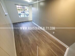 9414 Ballentine St in Overland Park, KS - Building Photo - Building Photo