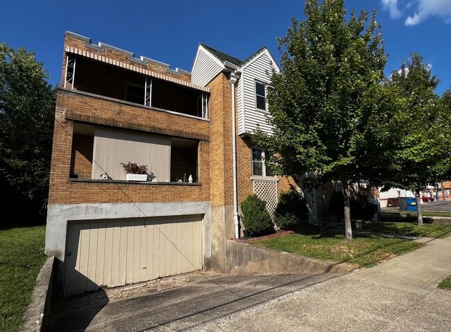 4912 Relleum Avenue, Unit Apt #3 in Cincinnati, OH - Foto de edificio - Building Photo