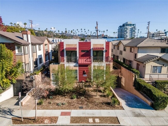 property at 1212 Viola Ave