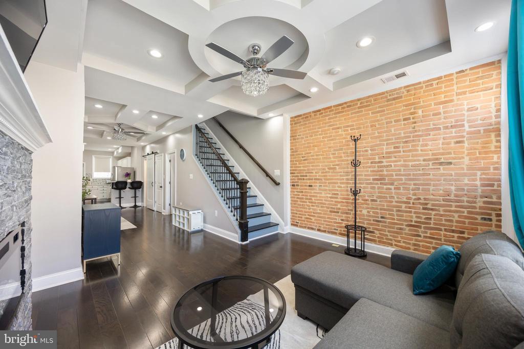 1745 E Oliver St in Baltimore, MD - Building Photo