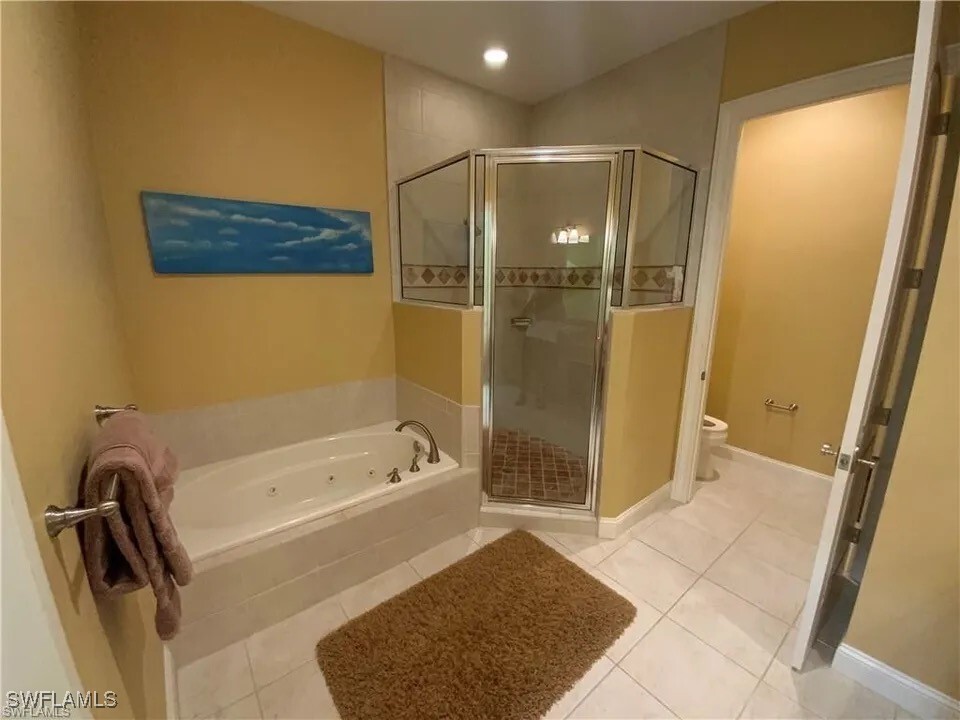 1315 Remington Way in Naples, FL - Foto de edificio