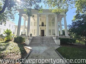 195 College St in Macon, GA - Building Photo