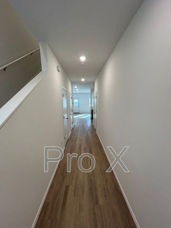 2802 W Mockingbird Ln in Rogers, AR - Building Photo - Building Photo