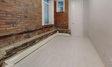 East 25th Street in New York, NY - Building Photo - Building Photo