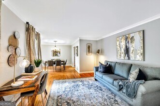 801 Mockingbird Ln in Marietta, GA - Building Photo - Building Photo