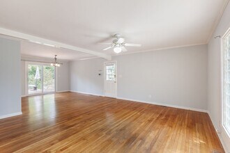 3268 Campbell Rd SE in Smyrna, GA - Foto de edificio - Building Photo