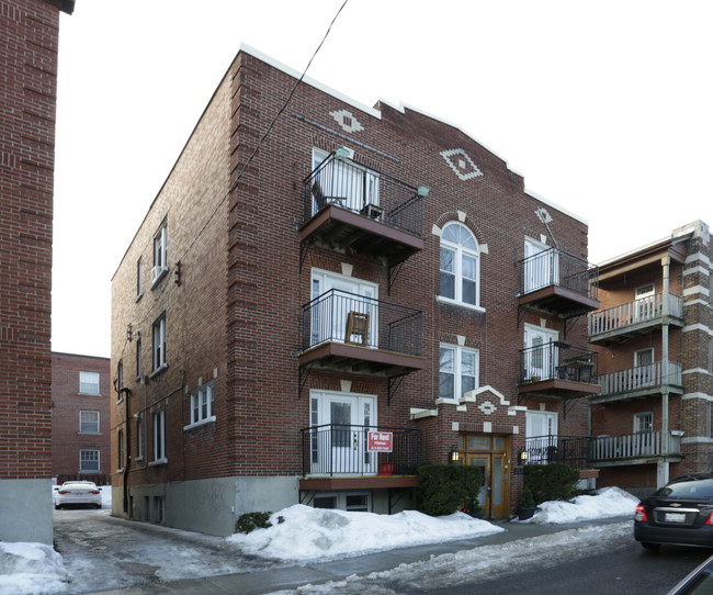 Aitken Apartments in Ottawa, ON - Building Photo - Primary Photo