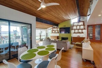 509 S Sierra Ave in Solana Beach, CA - Foto de edificio - Building Photo