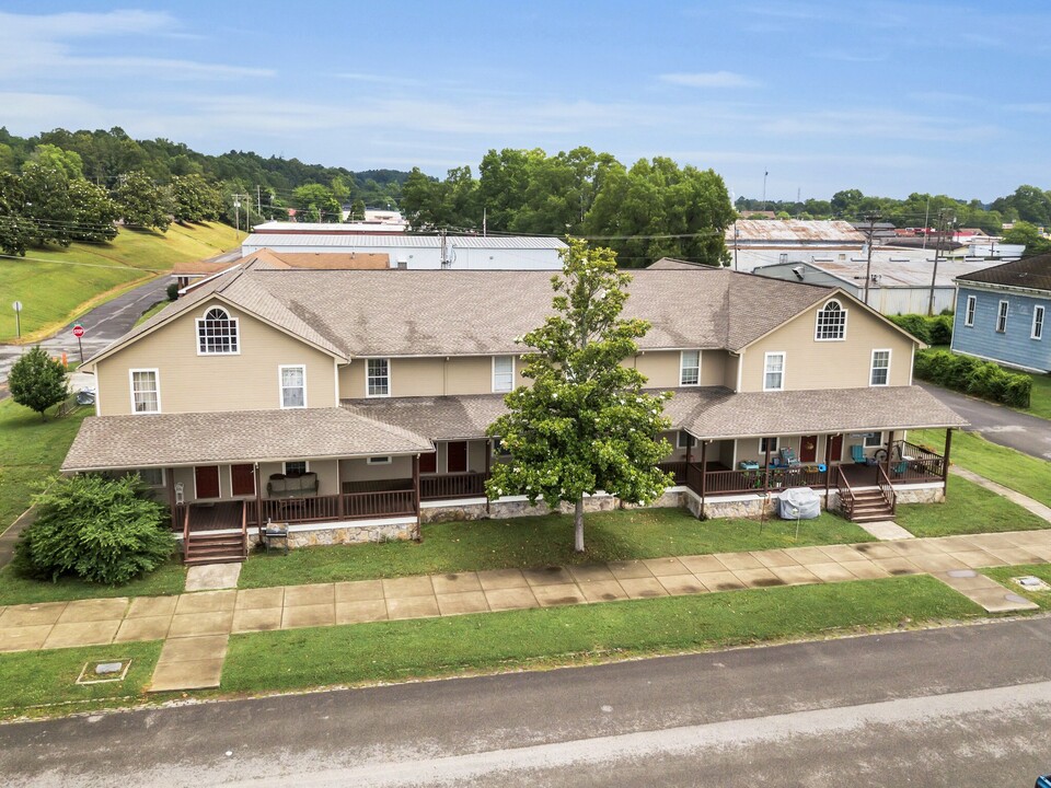 Calvary Park Apartments in Fort Oglethorpe, GA - Building Photo