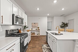 112 Wichita River Rd in Hutto, TX - Building Photo - Building Photo