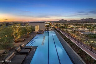 7180 E Kierland Blvd in Scottsdale, AZ - Building Photo