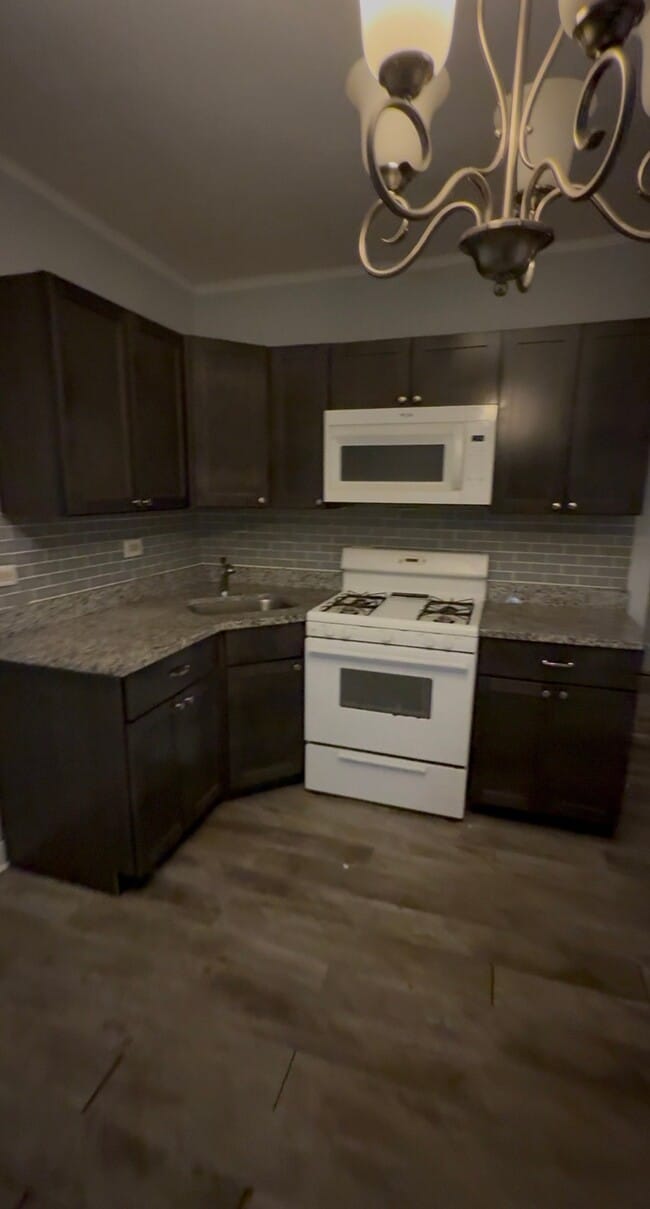 5529 W 22nd Pl