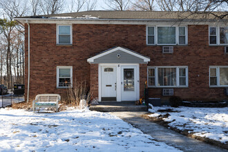 Woodhill Green Condos in Wappingers Falls, NY - Building Photo - Building Photo