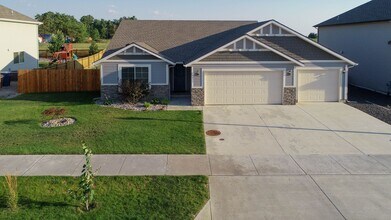 3411 Prairie Breeze Ave in Spokane, WA - Building Photo - Building Photo