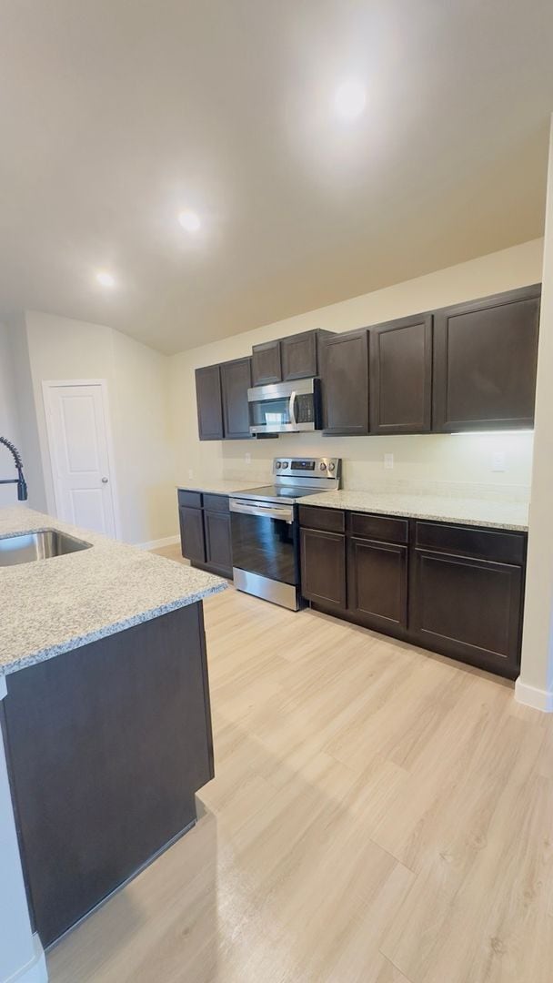 7208 E County Rd 99 in Midland, TX - Building Photo - Building Photo