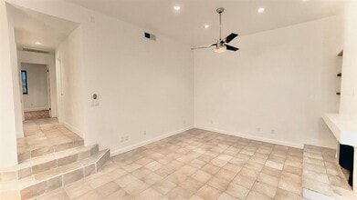 8200 Neely Dr in Austin, TX - Building Photo - Building Photo