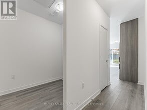 7439 Kingston Rd in Toronto, ON - Building Photo - Building Photo