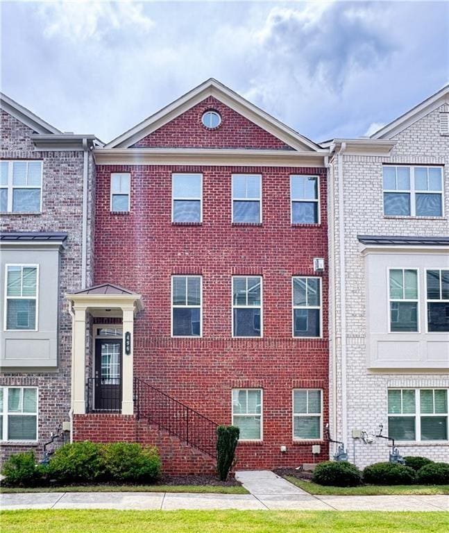 property at 496 Sunset Park Dr