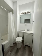 4 Linden Ave in Troy, NY - Foto de edificio - Building Photo