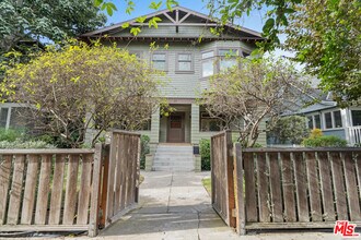 21 Park Ave in Los Angeles, CA - Building Photo - Building Photo