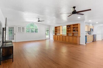 10002 NW 6th Pl in Gainesville, FL - Building Photo - Building Photo
